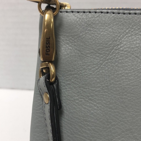 Fossil gray leather wristlet - Picture 2 of 6